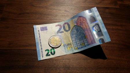 Pirmieji uždirbti pinigai | vyriskumas.eu